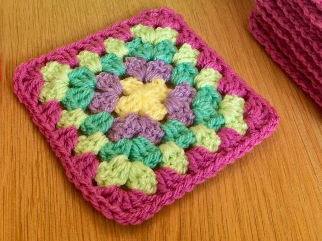 Granny Square with 5 rounds